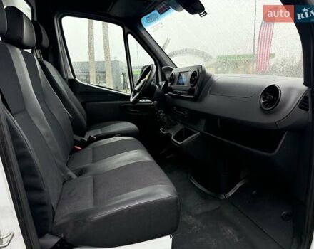 Белый Мерседес Sprinter, объемом двигателя 0 л и пробегом 330 тыс. км за 22000 $, фото 16 на Automoto.ua
