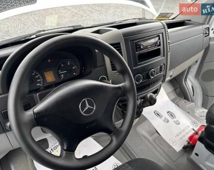Белый Мерседес Sprinter, объемом двигателя 2.2 л и пробегом 192 тыс. км за 29800 $, фото 33 на Automoto.ua