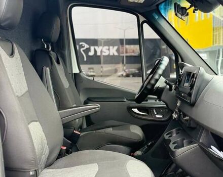 Белый Мерседес Sprinter, объемом двигателя 2.99 л и пробегом 472 тыс. км за 34000 $, фото 11 на Automoto.ua