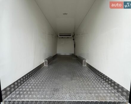 Белый Мерседес Sprinter, объемом двигателя 3 л и пробегом 236 тыс. км за 30000 $, фото 14 на Automoto.ua