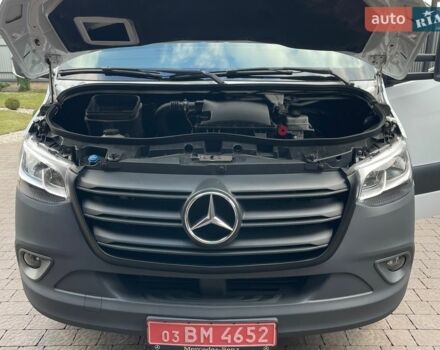 Белый Мерседес Sprinter, объемом двигателя 3 л и пробегом 253 тыс. км за 28500 $, фото 12 на Automoto.ua