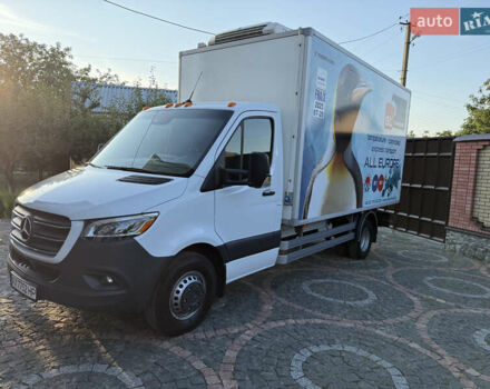 Белый Мерседес Sprinter, объемом двигателя 2.99 л и пробегом 20 тыс. км за 70000 $, фото 1 на Automoto.ua