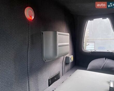 Белый Мерседес Sprinter, объемом двигателя 3 л и пробегом 254 тыс. км за 27500 $, фото 29 на Automoto.ua