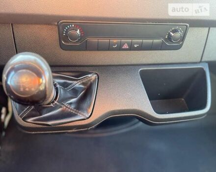 Білий Мерседес Sprinter, об'ємом двигуна 2.15 л та пробігом 277 тис. км за 25000 $, фото 11 на Automoto.ua