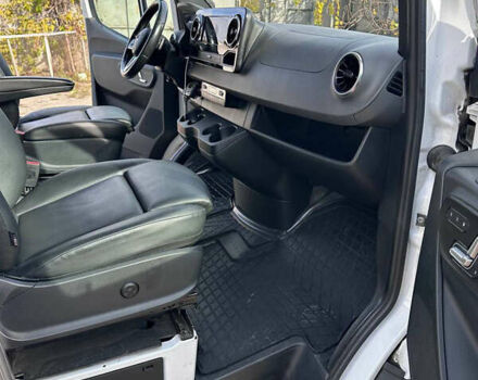 Белый Мерседес Sprinter, объемом двигателя 2.99 л и пробегом 377 тыс. км за 40000 $, фото 11 на Automoto.ua