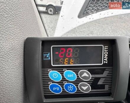 Белый Мерседес Sprinter, объемом двигателя 2.2 л и пробегом 192 тыс. км за 29800 $, фото 32 на Automoto.ua