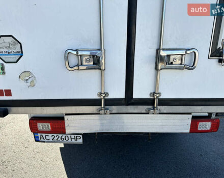 Белый Мерседес Sprinter, объемом двигателя 3 л и пробегом 591 тыс. км за 29000 $, фото 3 на Automoto.ua