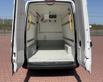 Белый Мерседес Sprinter, объемом двигателя 2.1 л и пробегом 281 тыс. км за 23850 $, фото 5 на Automoto.ua