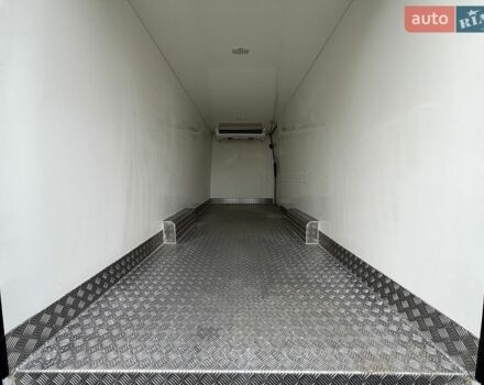 Белый Мерседес Sprinter, объемом двигателя 3 л и пробегом 236 тыс. км за 31000 $, фото 14 на Automoto.ua