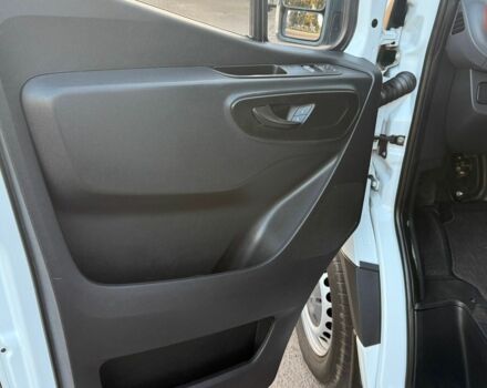 Белый Мерседес Sprinter, объемом двигателя 2.2 л и пробегом 263 тыс. км за 25000 $, фото 31 на Automoto.ua