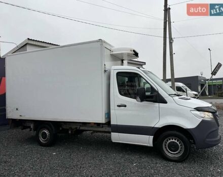 Белый Мерседес Sprinter, объемом двигателя 0 л и пробегом 330 тыс. км за 22000 $, фото 6 на Automoto.ua