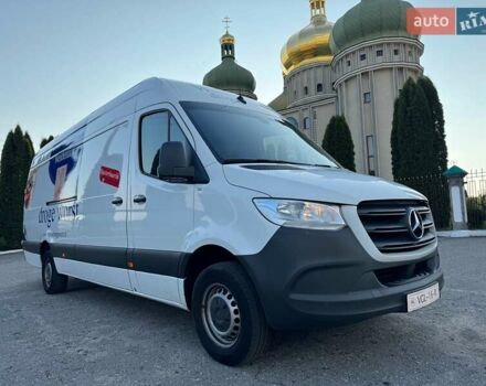 Белый Мерседес Sprinter, объемом двигателя 2.2 л и пробегом 300 тыс. км за 32500 $, фото 7 на Automoto.ua