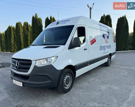 Белый Мерседес Sprinter, объемом двигателя 2.2 л и пробегом 300 тыс. км за 32500 $, фото 12 на Automoto.ua