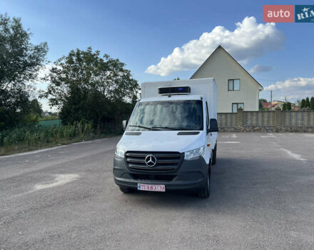Белый Мерседес Sprinter, объемом двигателя 2.1 л и пробегом 275 тыс. км за 22700 $, фото 1 на Automoto.ua