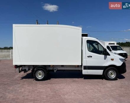 Белый Мерседес Sprinter, объемом двигателя 0 л и пробегом 226 тыс. км за 23850 $, фото 2 на Automoto.ua