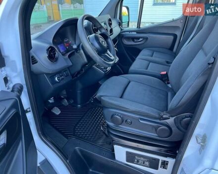 Белый Мерседес Sprinter, объемом двигателя 3 л и пробегом 279 тыс. км за 32999 $, фото 56 на Automoto.ua