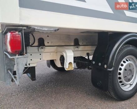 Белый Мерседес Sprinter, объемом двигателя 2.2 л и пробегом 278 тыс. км за 22650 $, фото 22 на Automoto.ua