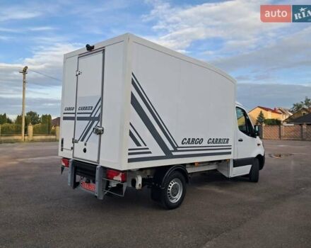 Белый Мерседес Sprinter, объемом двигателя 2.2 л и пробегом 278 тыс. км за 22650 $, фото 2 на Automoto.ua