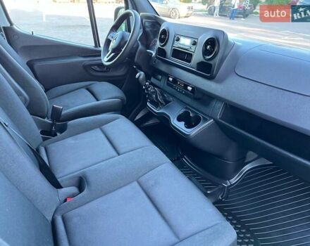 Белый Мерседес Sprinter, объемом двигателя 3 л и пробегом 279 тыс. км за 32999 $, фото 62 на Automoto.ua