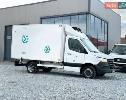 Белый Мерседес Sprinter, объемом двигателя 2.2 л и пробегом 142 тыс. км за 34900 $, фото 2 на Automoto.ua