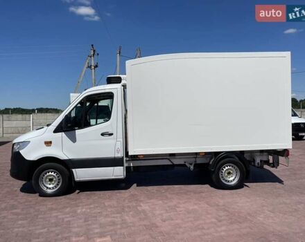 Белый Мерседес Sprinter, объемом двигателя 0 л и пробегом 226 тыс. км за 23850 $, фото 3 на Automoto.ua