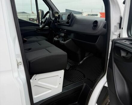 Белый Мерседес Sprinter, объемом двигателя 2.2 л и пробегом 242 тыс. км за 35800 $, фото 19 на Automoto.ua