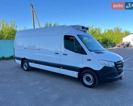 Белый Мерседес Sprinter, объемом двигателя 3 л и пробегом 279 тыс. км за 32999 $, фото 18 на Automoto.ua