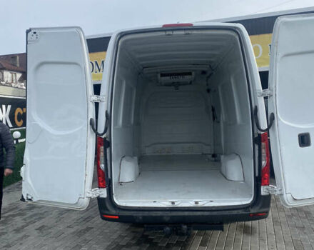 Белый Мерседес Sprinter, объемом двигателя 3 л и пробегом 316 тыс. км за 37500 $, фото 7 на Automoto.ua