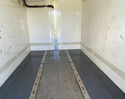 Белый Мерседес Sprinter, объемом двигателя 2.1 л и пробегом 270 тыс. км за 21900 $, фото 18 на Automoto.ua