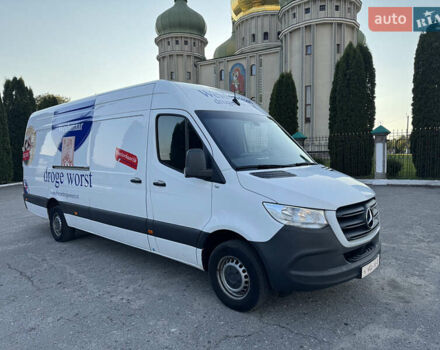 Белый Мерседес Sprinter, объемом двигателя 2.2 л и пробегом 300 тыс. км за 32500 $, фото 5 на Automoto.ua