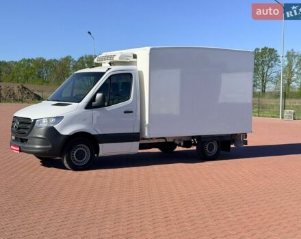Белый Мерседес Sprinter, объемом двигателя 2.1 л и пробегом 253 тыс. км за 26500 $, фото 3 на Automoto.ua