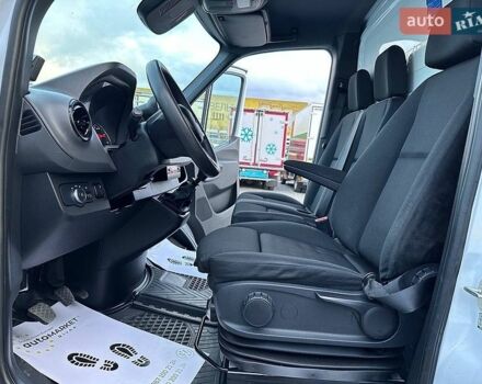 Белый Мерседес Sprinter, объемом двигателя 2.2 л и пробегом 142 тыс. км за 34900 $, фото 39 на Automoto.ua
