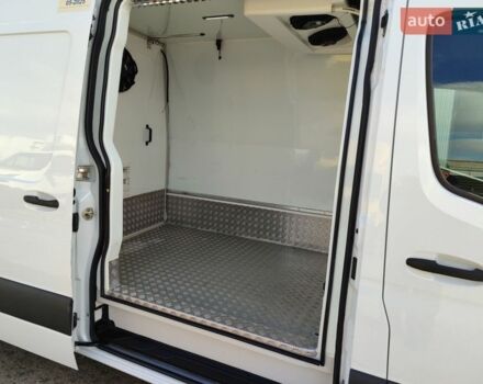 Білий Мерседес Sprinter, об'ємом двигуна 2 л та пробігом 355 тис. км за 25800 $, фото 11 на Automoto.ua