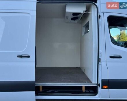 Белый Мерседес Sprinter, объемом двигателя 3 л и пробегом 279 тыс. км за 32999 $, фото 36 на Automoto.ua