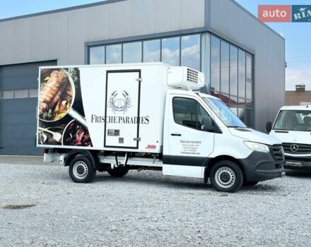 Белый Мерседес Sprinter, объемом двигателя 2.2 л и пробегом 200 тыс. км за 27900 $, фото 2 на Automoto.ua