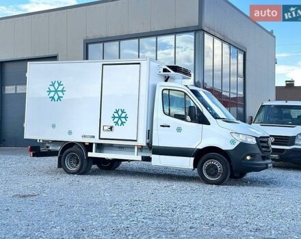 Белый Мерседес Sprinter, объемом двигателя 2.2 л и пробегом 152 тыс. км за 34900 $, фото 2 на Automoto.ua