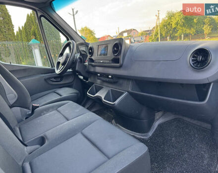 Белый Мерседес Sprinter, объемом двигателя 2.2 л и пробегом 300 тыс. км за 32500 $, фото 14 на Automoto.ua