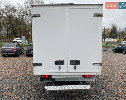 Белый Мерседес Sprinter, объемом двигателя 2.2 л и пробегом 211 тыс. км за 27000 $, фото 8 на Automoto.ua