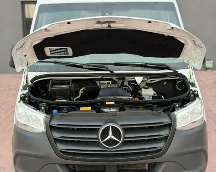 Белый Мерседес Sprinter, объемом двигателя 2 л и пробегом 342 тыс. км за 28850 $, фото 17 на Automoto.ua