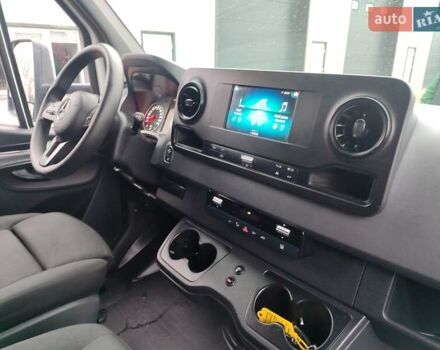 Білий Мерседес Sprinter, об'ємом двигуна 2.1 л та пробігом 300 тис. км за 29300 $, фото 29 на Automoto.ua