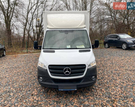 Белый Мерседес Sprinter, объемом двигателя 2.2 л и пробегом 211 тыс. км за 27000 $, фото 1 на Automoto.ua