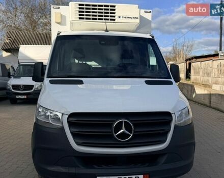 Белый Мерседес Sprinter, объемом двигателя 2.2 л и пробегом 299 тыс. км за 31809 $, фото 1 на Automoto.ua