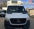 Белый Мерседес Sprinter, объемом двигателя 2.2 л и пробегом 299 тыс. км за 31809 $, фото 1 на Automoto.ua