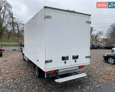 Белый Мерседес Sprinter, объемом двигателя 2.2 л и пробегом 211 тыс. км за 27000 $, фото 7 на Automoto.ua