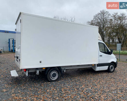 Белый Мерседес Sprinter, объемом двигателя 2.2 л и пробегом 211 тыс. км за 27000 $, фото 10 на Automoto.ua