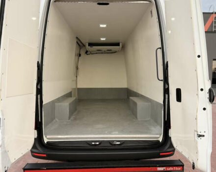 Белый Мерседес Sprinter, объемом двигателя 2 л и пробегом 342 тыс. км за 28850 $, фото 11 на Automoto.ua