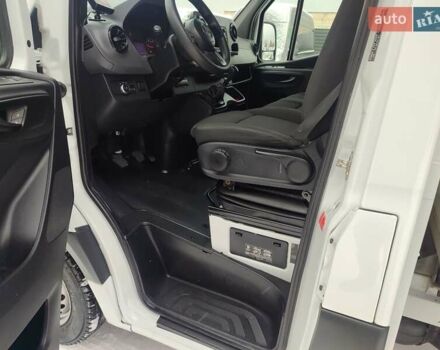 Білий Мерседес Sprinter, об'ємом двигуна 2.1 л та пробігом 208 тис. км за 31200 $, фото 19 на Automoto.ua