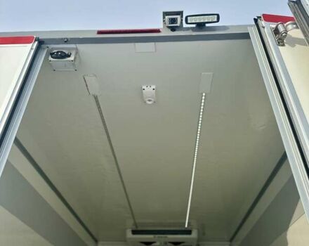 Белый Мерседес Sprinter, объемом двигателя 2.2 л и пробегом 111 тыс. км за 32950 $, фото 20 на Automoto.ua