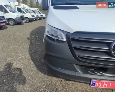 Белый Мерседес Sprinter, объемом двигателя 2.1 л и пробегом 280 тыс. км за 25900 $, фото 4 на Automoto.ua