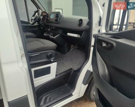 Белый Мерседес Sprinter, объемом двигателя 2 л и пробегом 265 тыс. км за 26900 $, фото 13 на Automoto.ua
